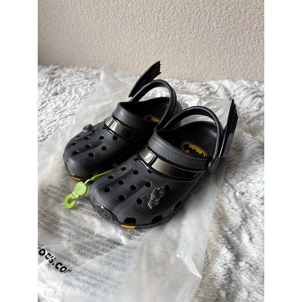 NWT Crocs Batman Batmobile Classic Clog US M5/W7 EUR 37-38 Black Collector
